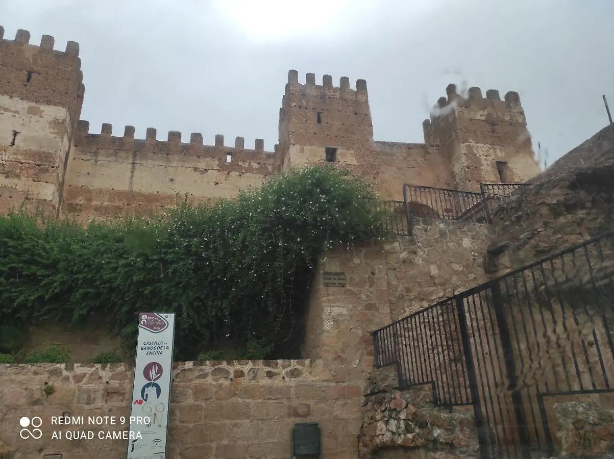 La Casa Del Castillo Banos De La Encina Apartment