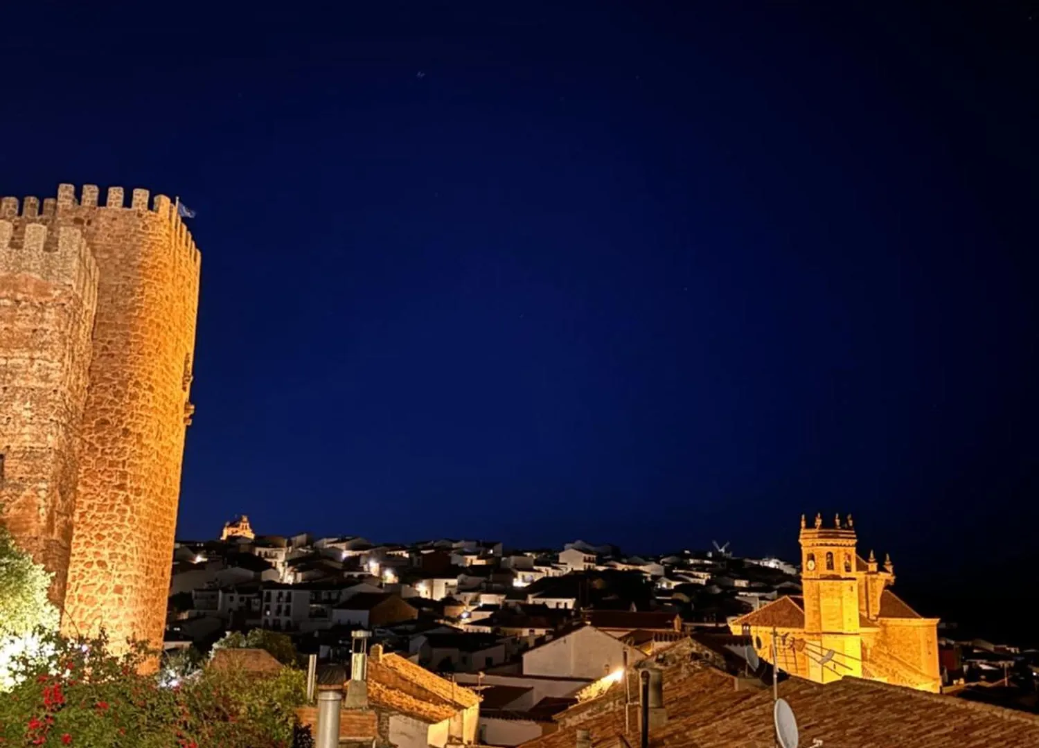 La Casa Del Castillo Baños de la Encina Lägenhet